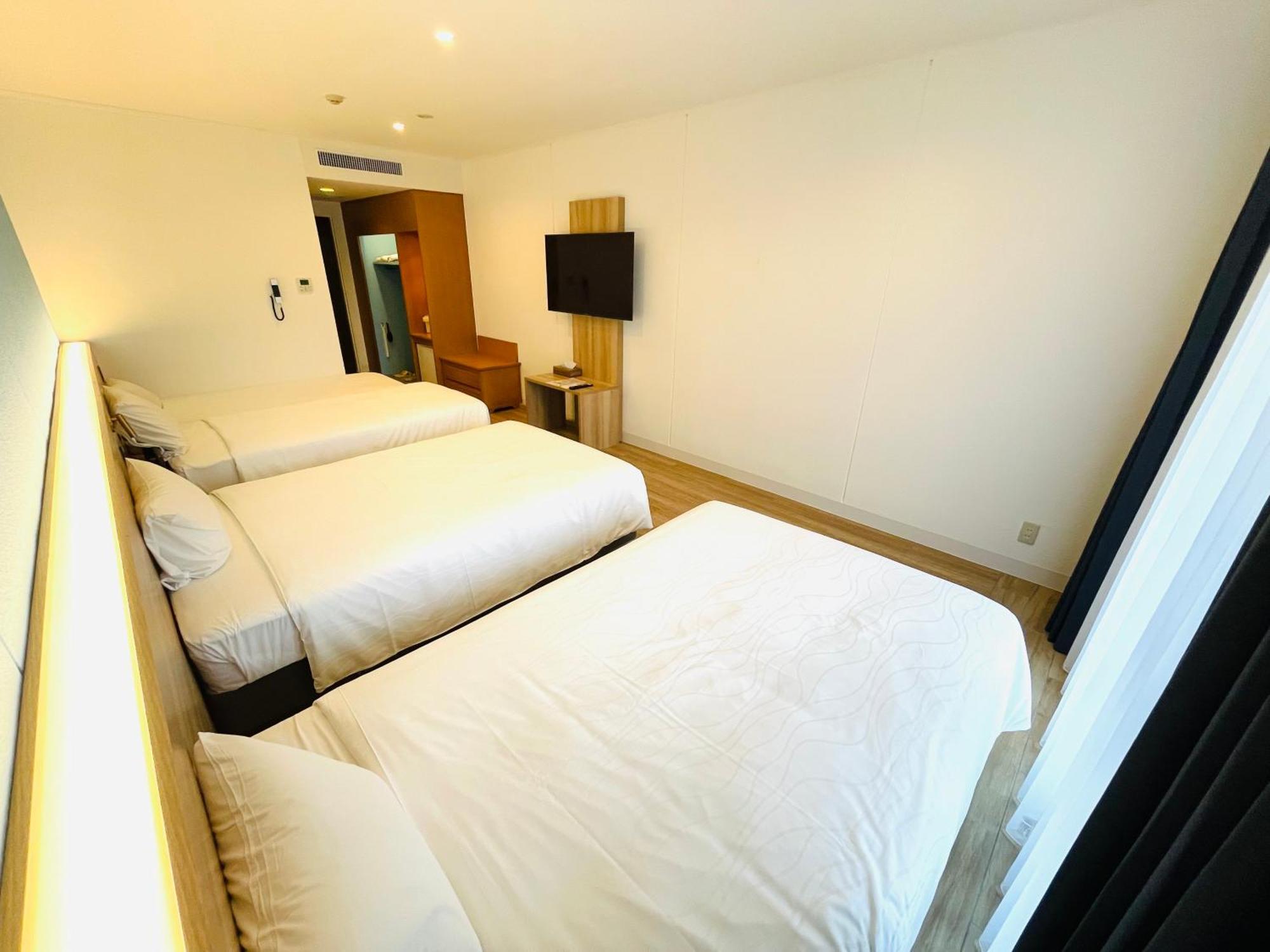 קומג'ימה Watermark Hotel Okinawa Kume Island מראה חיצוני תמונה